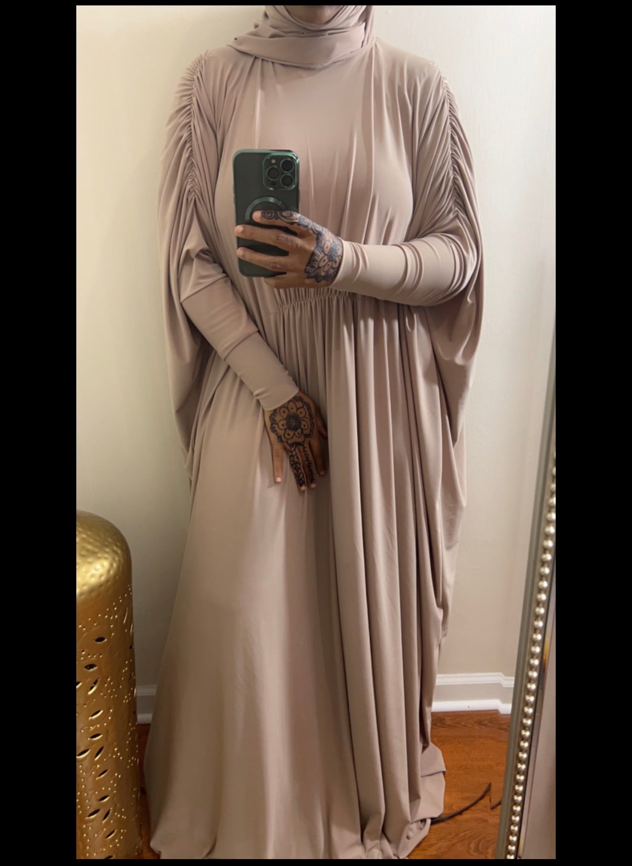 Gathered oversized khaftan